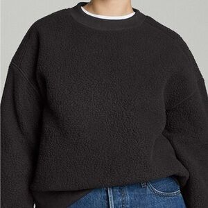 NWT Everlane Sherpa black sweatshirt size S